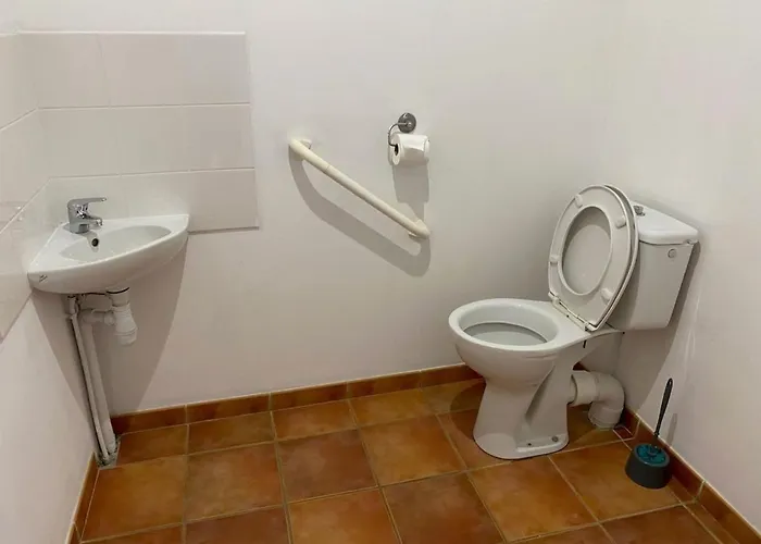 Hébergement de vacances In France With Private Pool & Garden